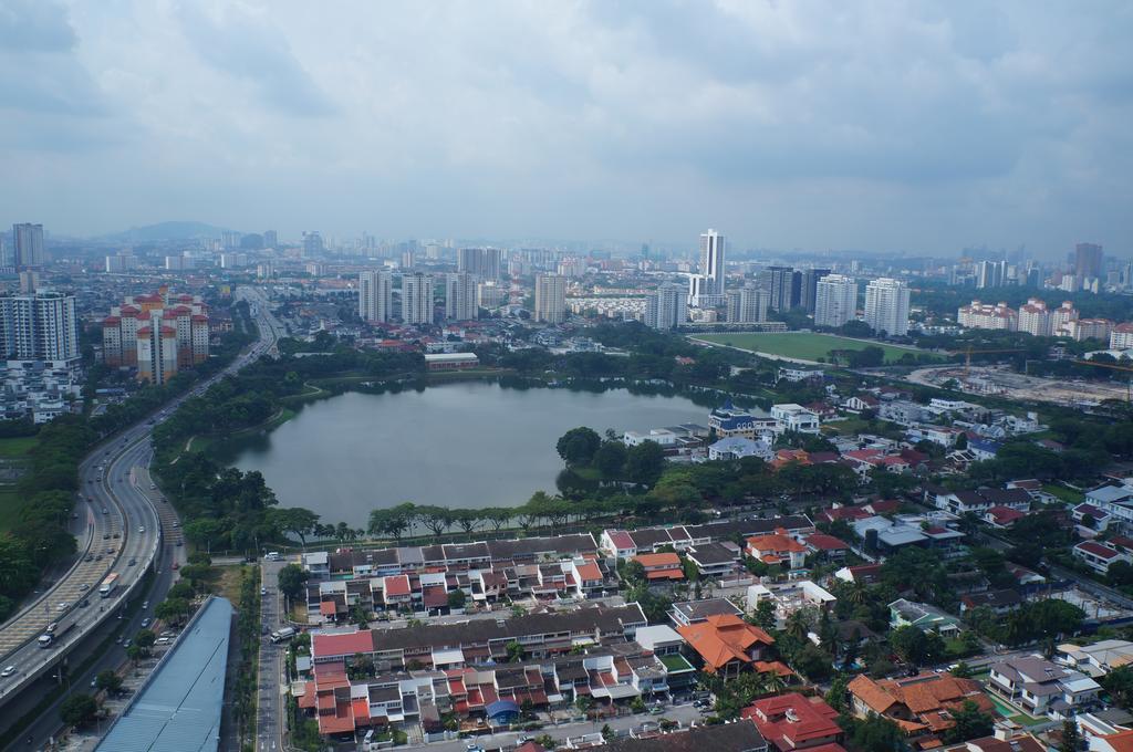 M City Lake View Klccampang Kuala Lumpur Exteriör bild